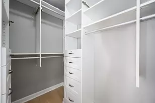 100 E 14th St, Chicago, IL 60605 - Photo 12