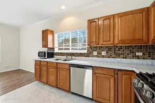 171 Monarch Dr, Streamwood, IL 60107 - Photo 12