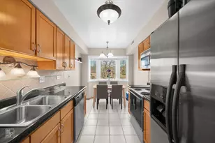 6820 Joliet Rd, Indian Head Park, IL 60525 - Photo 6