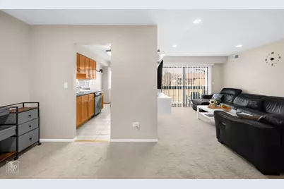 6820 Joliet Road #11, Indian Head Park, IL 60525 - Photo 2