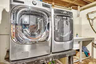 321 Carriage Hill Rd, Naperville, IL 60565 - Photo 24