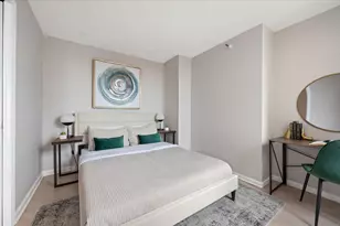 3660 N Lake Shore Dr, Chicago, IL 60613 - Photo 14