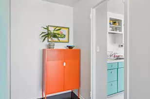 70 W Burton Pl, Chicago, IL 60610 - Photo 16