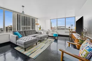 70 W Burton Pl, Chicago, IL 60610 - Photo 6