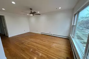 5530 N Mango Ave, Chicago, IL 60630 - Photo 4