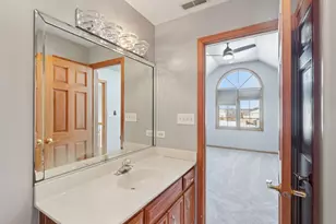 1237 W Parliament St, Crete, IL 60417 - Photo 32