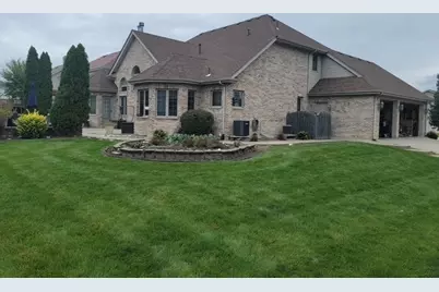 1237 W Parliament Street, Crete, IL 60417 - Photo 4