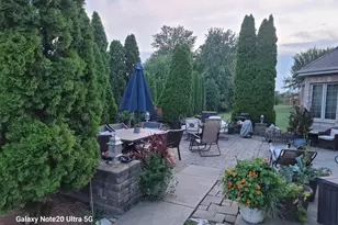 1237 W Parliament St, Crete, IL 60417 - Photo 54