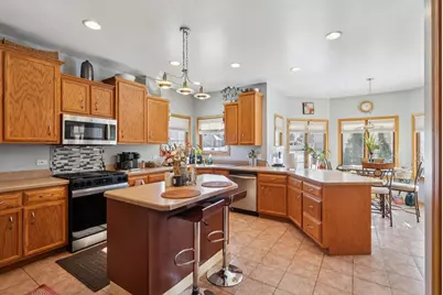 1237 W Parliament Street, Crete, IL 60417 - Photo 14