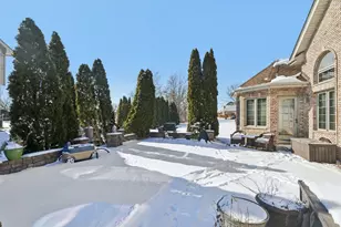 1237 W Parliament St, Crete, IL 60417 - Photo 56