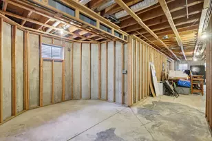 1237 W Parliament St, Crete, IL 60417 - Photo 50