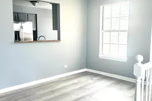 15 Polk Ct, Streamwood, IL 60107 - Photo 4