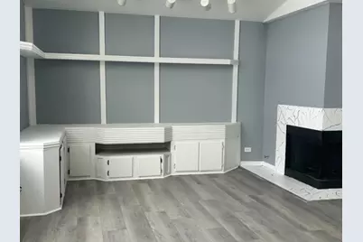 15 Polk Court #B, Streamwood, IL 60107 - Photo 2
