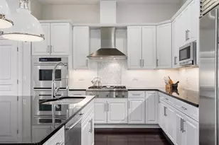 1359 W Fullerton Ave, Chicago, IL 60614 - Photo 16