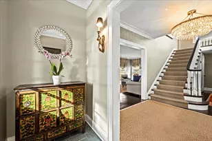 121 Robsart Rd, Kenilworth, IL 60043 - Photo 4