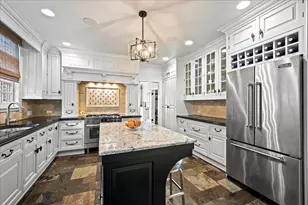 121 Robsart Rd, Kenilworth, IL 60043 - Photo 16