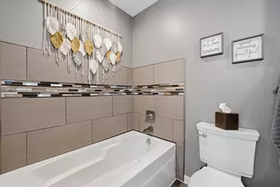 1819 S Wentworth Circle, Romeoville, IL 60446 - Photo 20