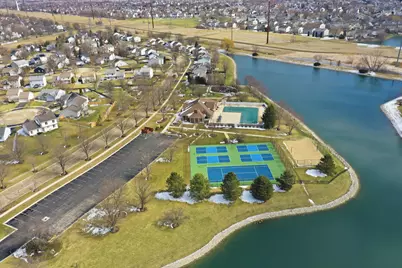 1819 S Wentworth Circle, Romeoville, IL 60446 - Photo 34