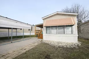 873 Victory Ct, Justice, IL 60458 - Photo 2