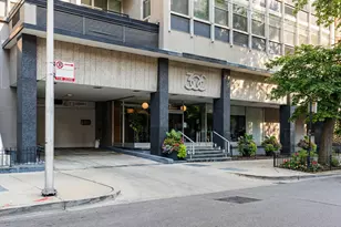 30 E Elm St, Chicago, IL 60611 - Photo 2