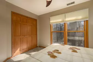 538 Harlowe Ln, Naperville, IL 60565 - Photo 16