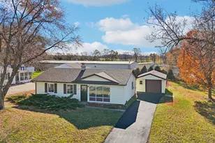 2413 Country Ln, McHenry, IL 60051 - Photo 1