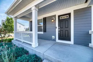 335 Snowdrop Ln, Elgin, IL 60124 - Photo 6