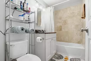 2342 W Rosemont Ave, Chicago, IL 60659 - Photo 12