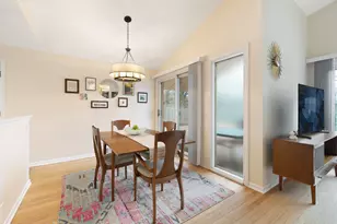 525 Mallard Ln, Deerfield, IL 60015 - Photo 6