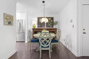 200 Brookside Ln, Willowbrook, IL 60527 - Photo 6