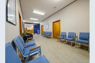 2103 W 9th Street, Mount Carroll, IL 62863 - Photo 8