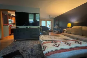 18864 Pioneer St, Bloomington, IL 61705 - Photo 12