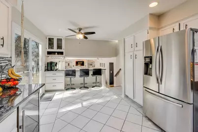 635 Birchwood Avenue, Des Plaines, IL 60018 - Photo 14