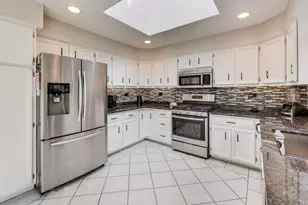 635 Birchwood Ave, Des Plaines, IL 60018 - Photo 12