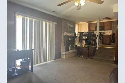 2518 S Cedar Glen Drive, Arlington Heights, IL 60005 - Photo 2