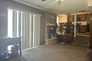 2518 S Cedar Glen Dr, Arlington Heights, IL 60005 - Photo 2