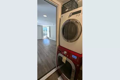 1629 W Beach Avenue #1R, Chicago, IL 60622 - Photo 10