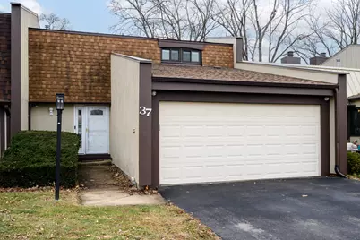 37 Briarwood Lane, Indian Head Park, IL 60525 - Photo 1