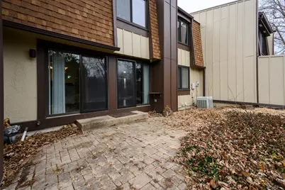 37 Briarwood Lane, Indian Head Park, IL 60525 - Photo 20