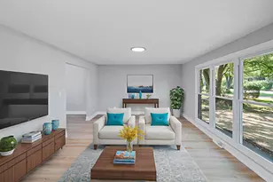 28W555 Leverenz Rd, Naperville, IL 60564 - Photo 2