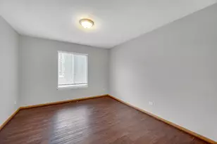 4 Franklin Ct, Bolingbrook, IL 60440 - Photo 8