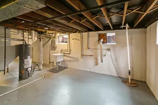 21704 Clyde Ave, Sauk Village, IL 60411 - Photo 14