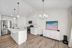 259 Cassidy Rd, Normal, IL 61761 - Photo 8