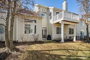 205 Hidden Pond Cir, Aurora, IL 60504 - Photo 16
