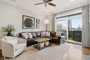 3047 N Oakley Ave, Chicago, IL 60618 - Photo 4