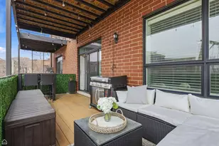 3047 N Oakley Ave, Chicago, IL 60618 - Photo 14