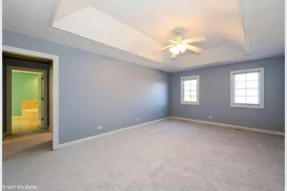 229 Kacie Court, Westmont, IL 60559 - Photo 12