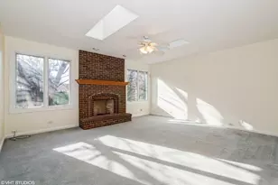 229 Kacie Ct, Westmont, IL 60559 - Photo 8