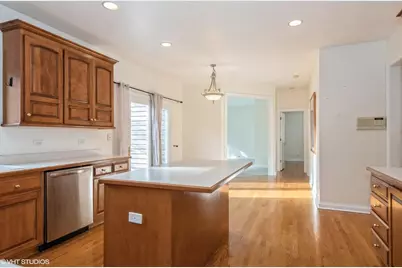 229 Kacie Court, Westmont, IL 60559 - Photo 6