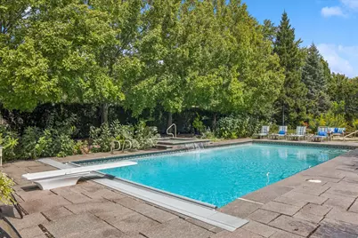 500 S Kenilworth Avenue, Elmhurst, IL 60126 - Photo 4